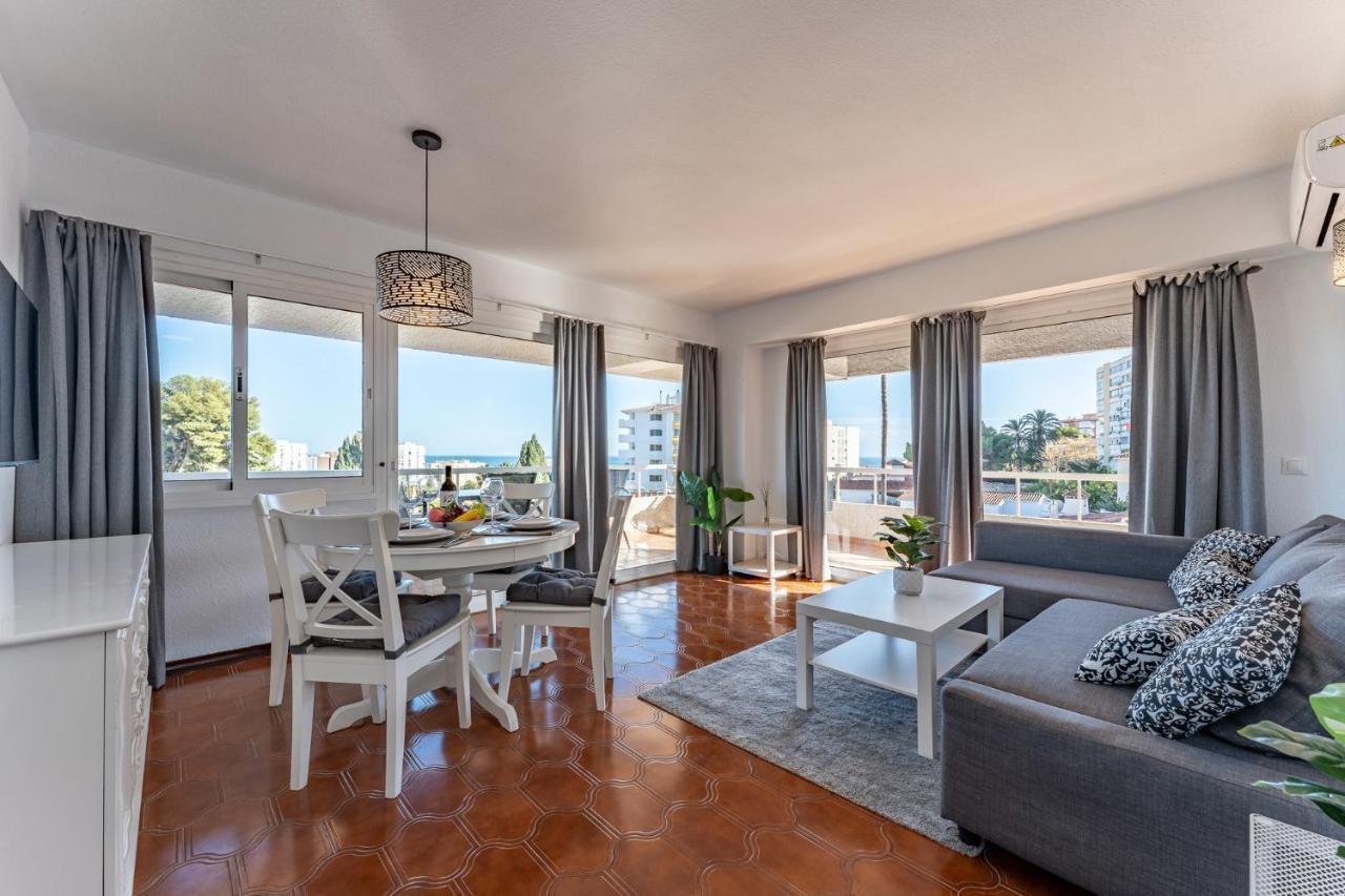 Sunny 2br Pool Terrace Seaview Appartement