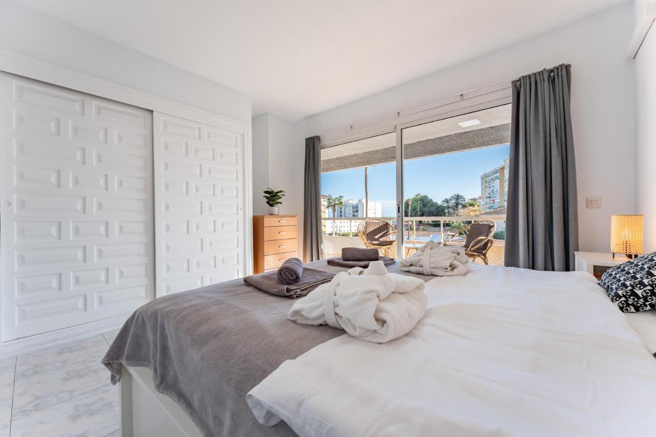 Sunny 2br Pool Terrace Seaview Appartement *
