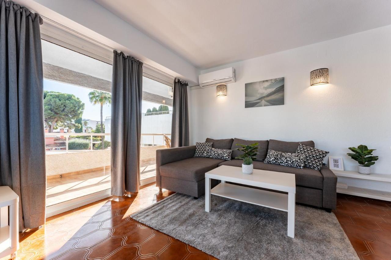Sunny 2br Pool Terrace Seaview Apartment Benalmadena